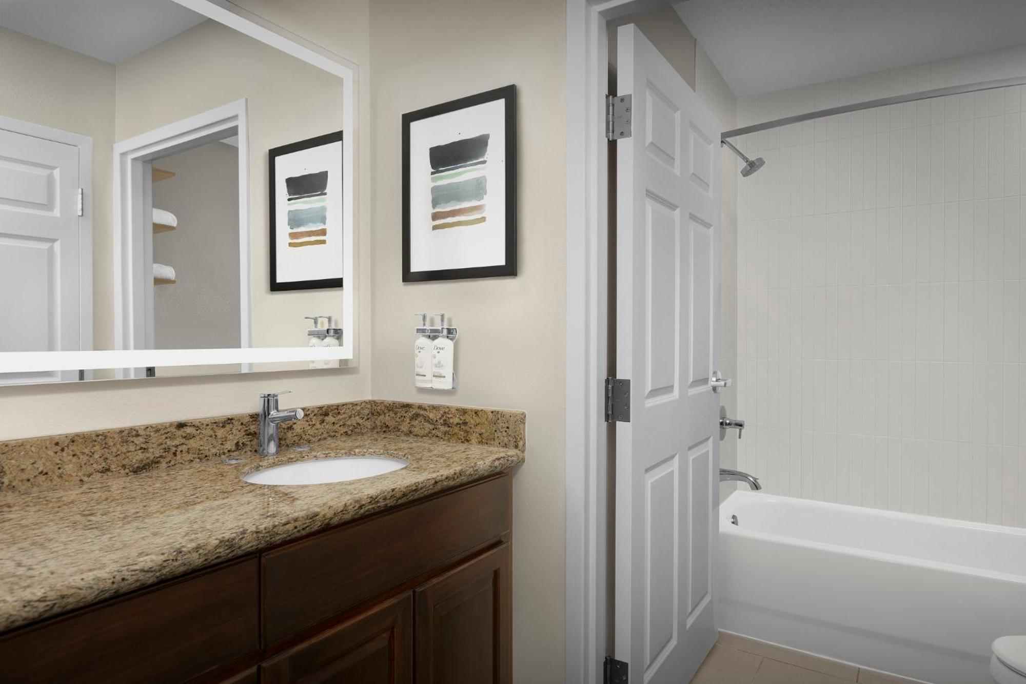 Staybridge Suites Raleigh-Durham Airport-Morrisville By Ihg Экстерьер фото